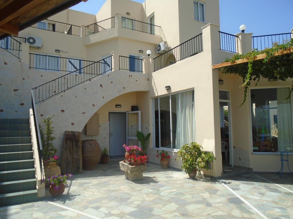 Irida Aparthotel Georgioupoli Bagian luar foto