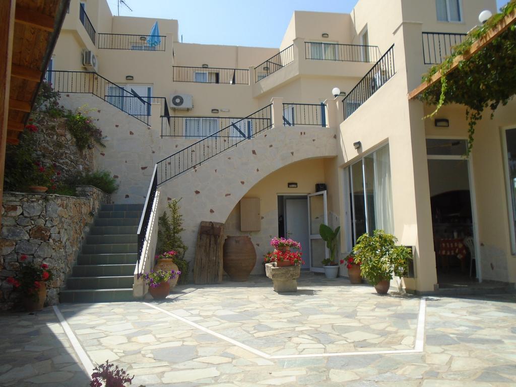 Irida Aparthotel Georgioupoli Bagian luar foto