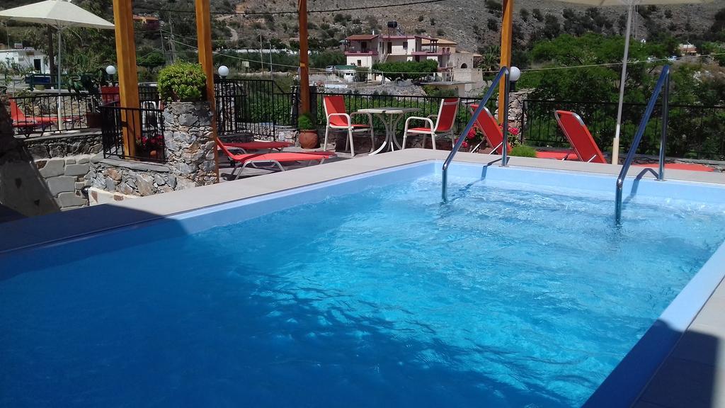 Irida Aparthotel Georgioupoli Bagian luar foto