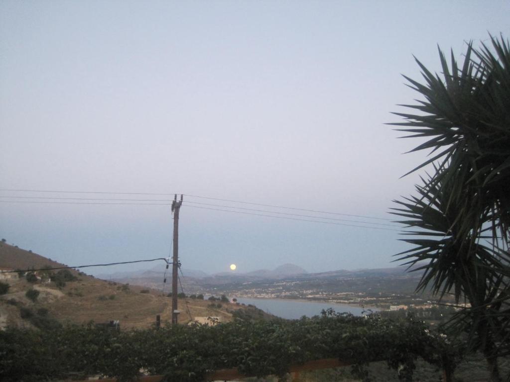 Irida Aparthotel Georgioupoli Bagian luar foto